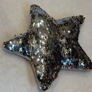 Star multi color sequent pillow